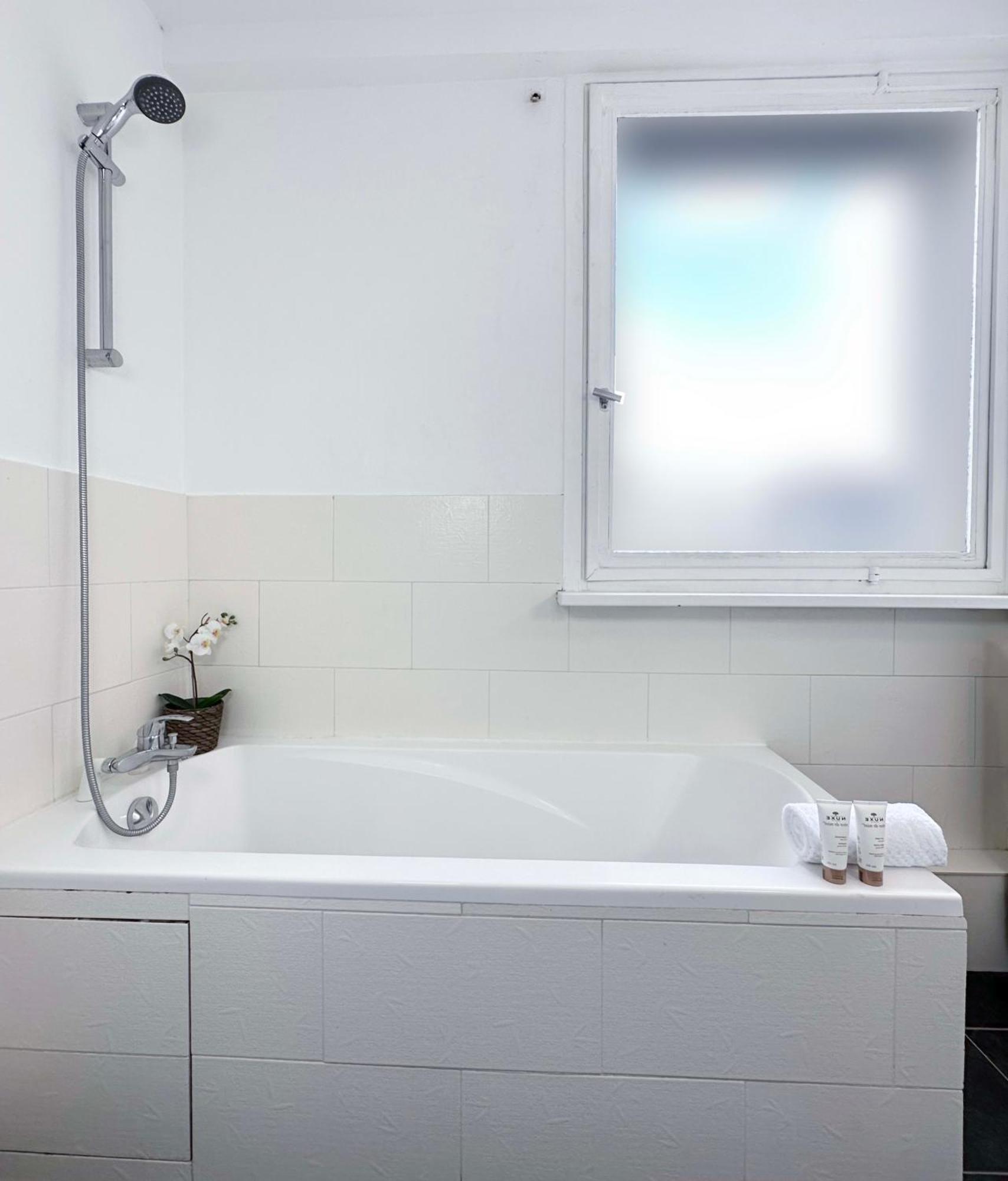 Spacious & Luxurious Flat In Montparnasse Parijs Buitenkant foto